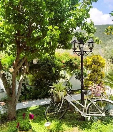Amalia's Maisonette * Marathos